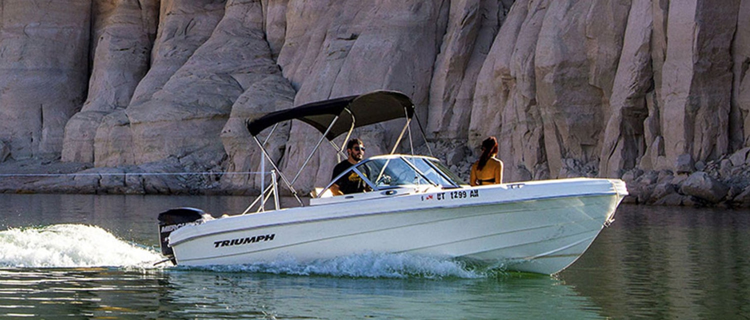 Lake Powell Power boat rentals on the water with TK Watersports