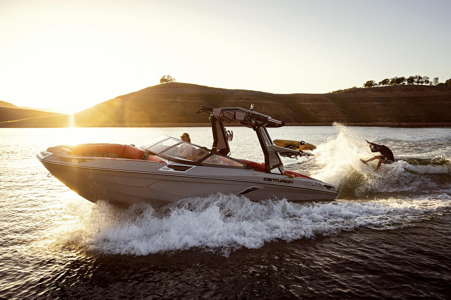 Utah rental boat a Centurion Ri245  the perfect Lake Powell surf boat rental, power boat rentals