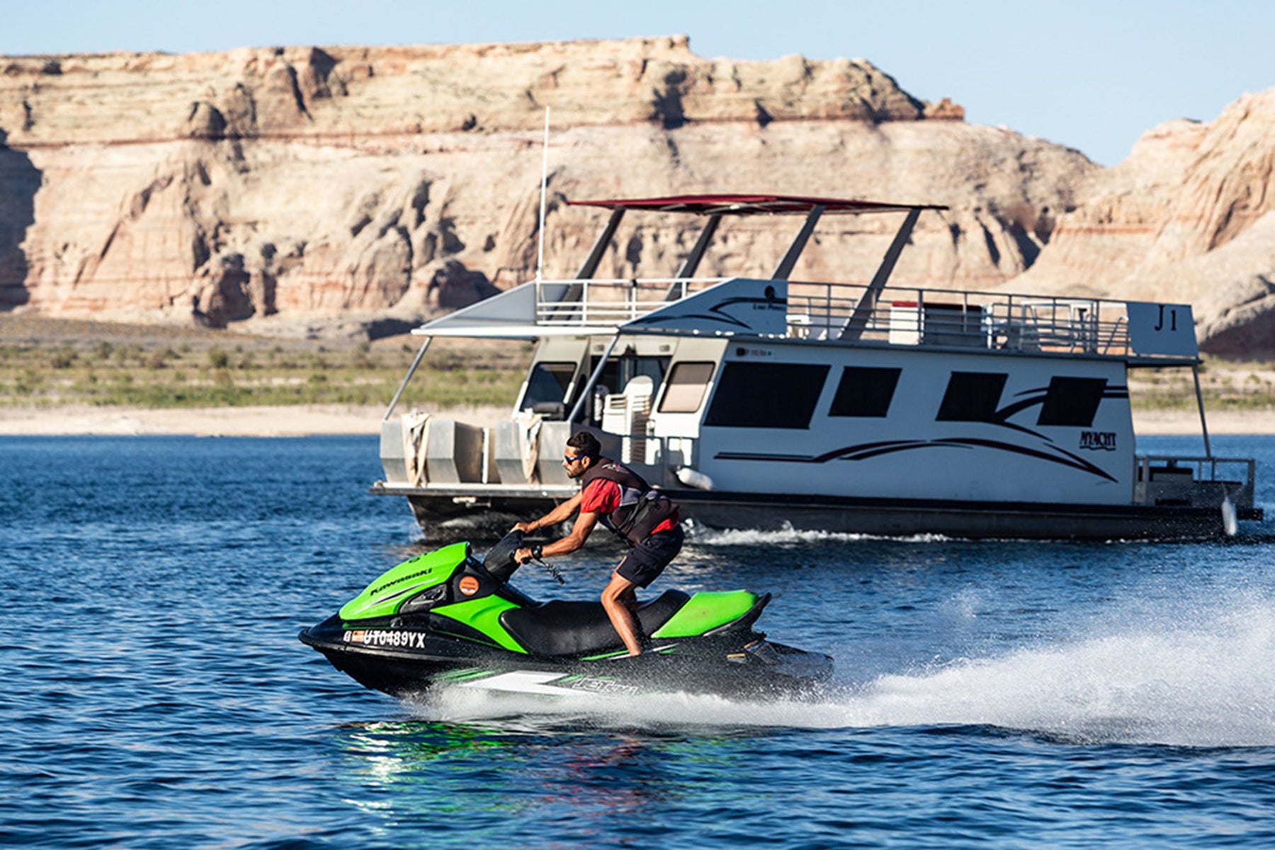 Lake Powell boat rentals, Power boats, Lake Powell boating destination