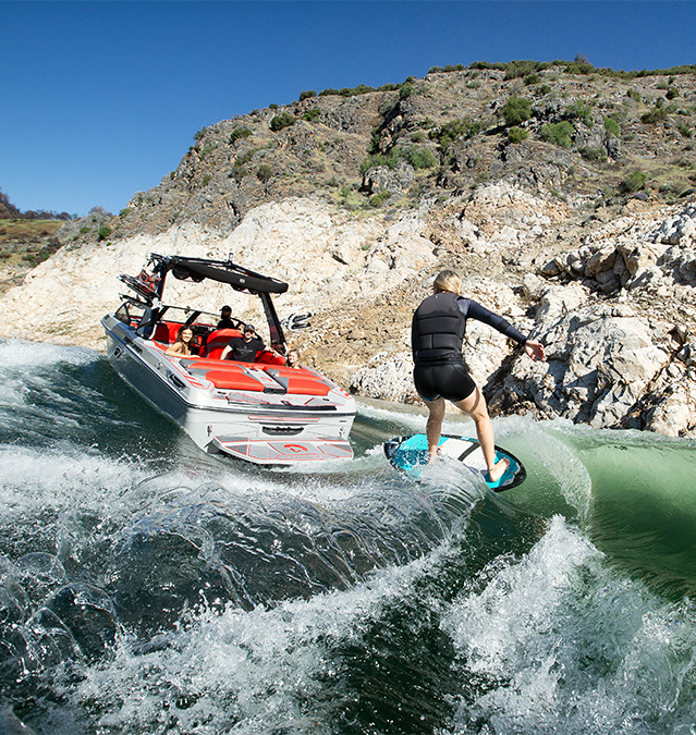 Surfing boats and wakeboarding boats for rent
